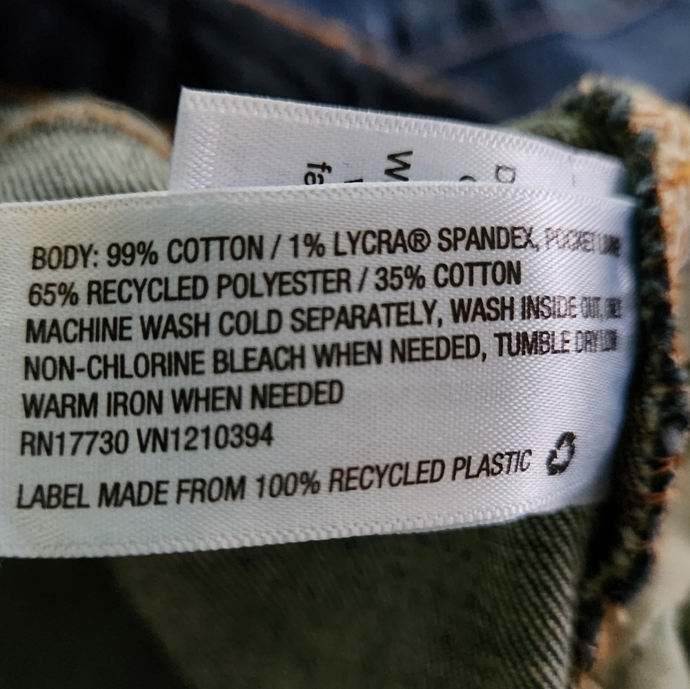 Universal Thread Womens Crop Jeans - image 7